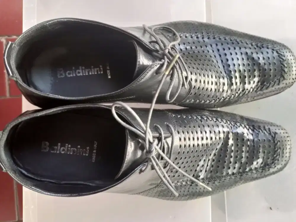 Sepatu pantofel baldinini