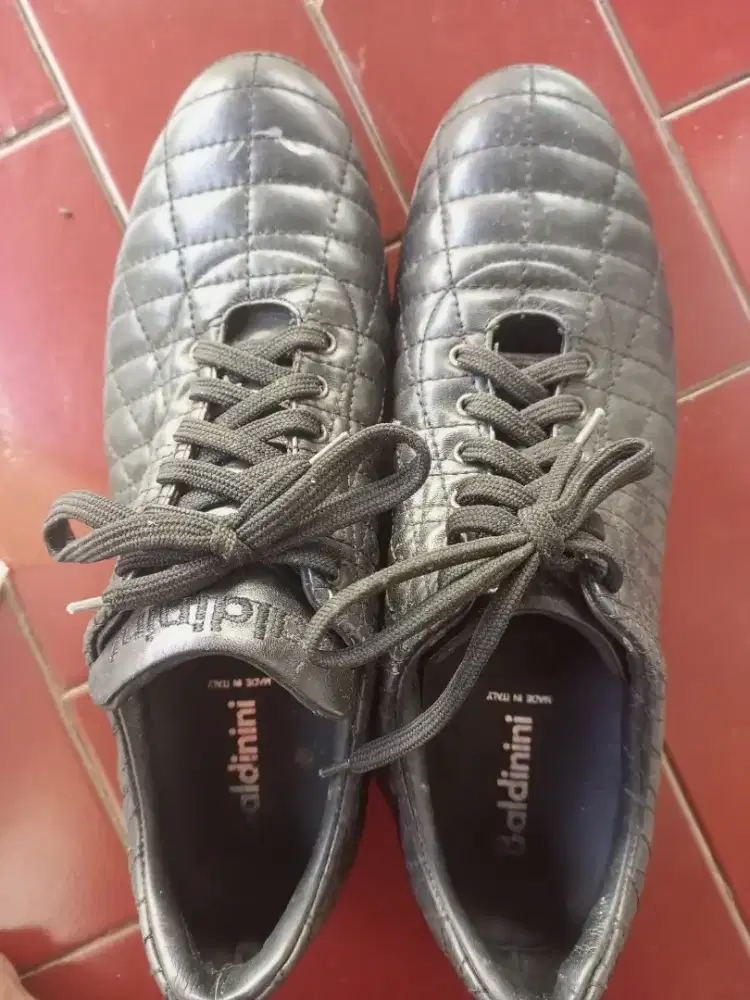 Sepatu pantofel