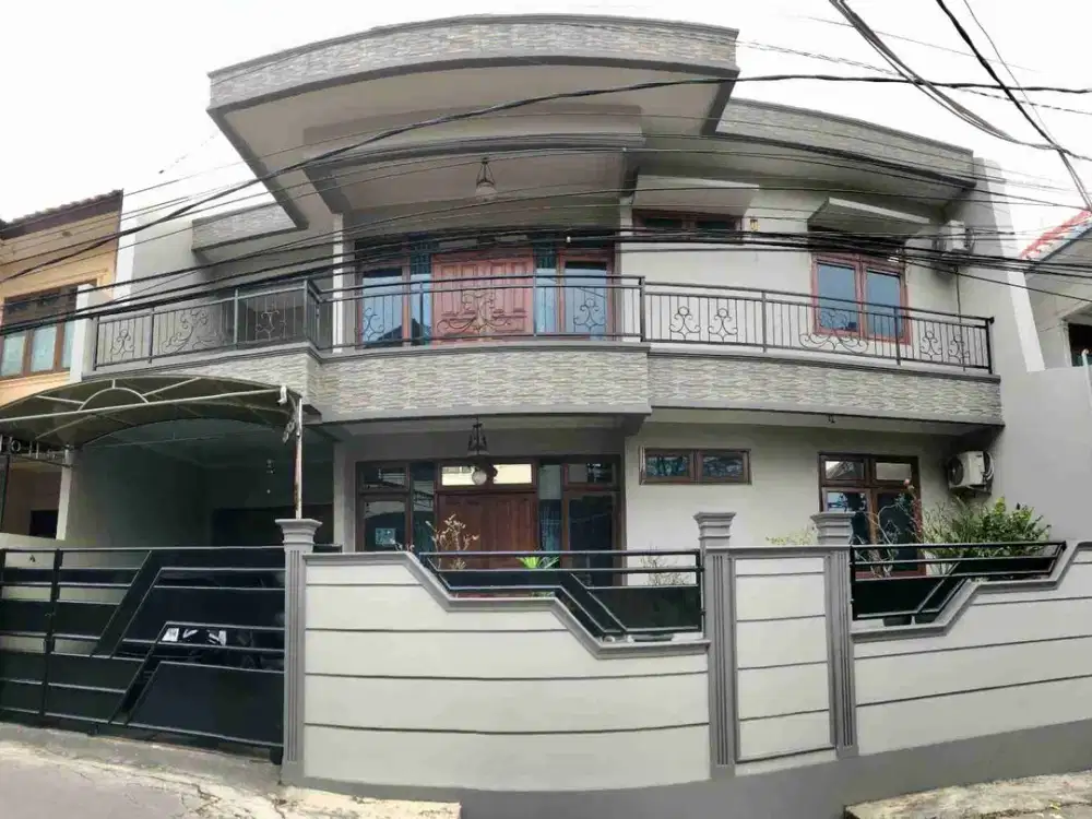 Rumah 2 Lantai Jaticempaka Pondok Gede Bekasi LT 200 m2 SHM 4KT 4,6 M