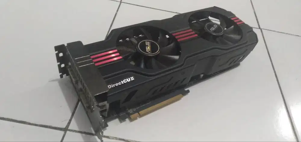 VGA ASUS HD6950 Direct cu ii