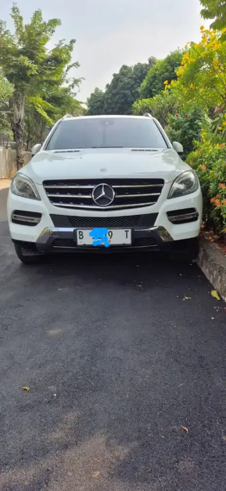 Mercedez Benz ML250 Diesel Putih. Pahak On. An. PT non Rental Mulus ..