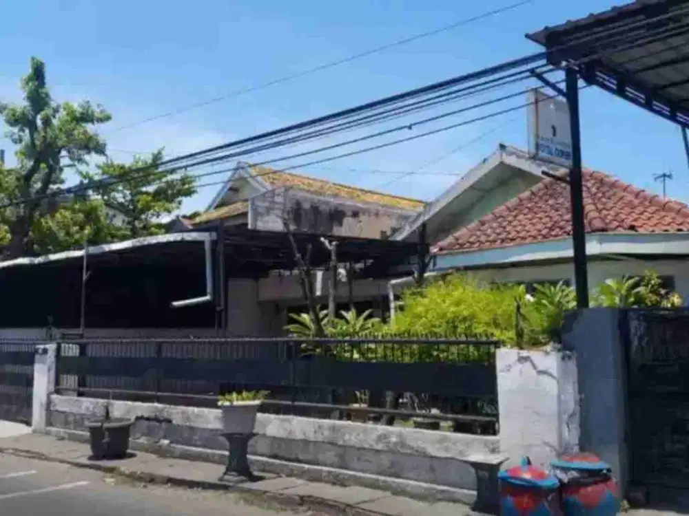 Murah Rumah Tempat Usaha Raya Jambangan Surabaya Luas 444m²