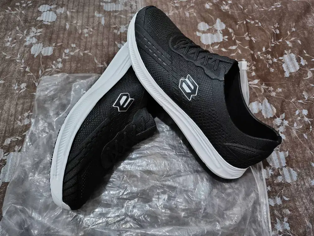 Sepatu slip on ATT