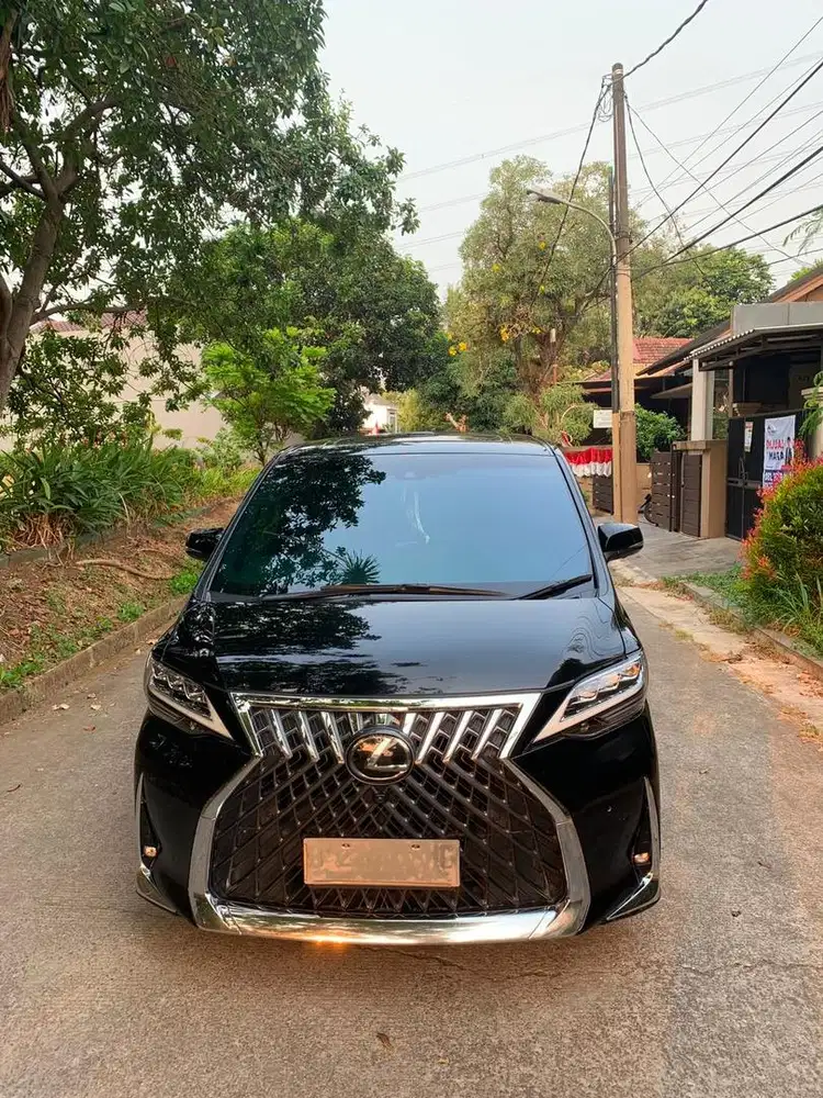 DIJUAL LEXUZ LM350 HITAM TAHUN 2022