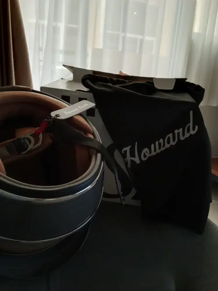 Jual cepat Helm Howard Smith LC minat langsung nego lewat Wa.