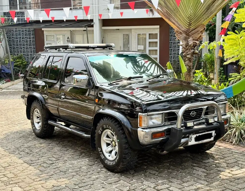 (Like New) Nissan Terano Grand road 2002 MT. Sangat Terawat