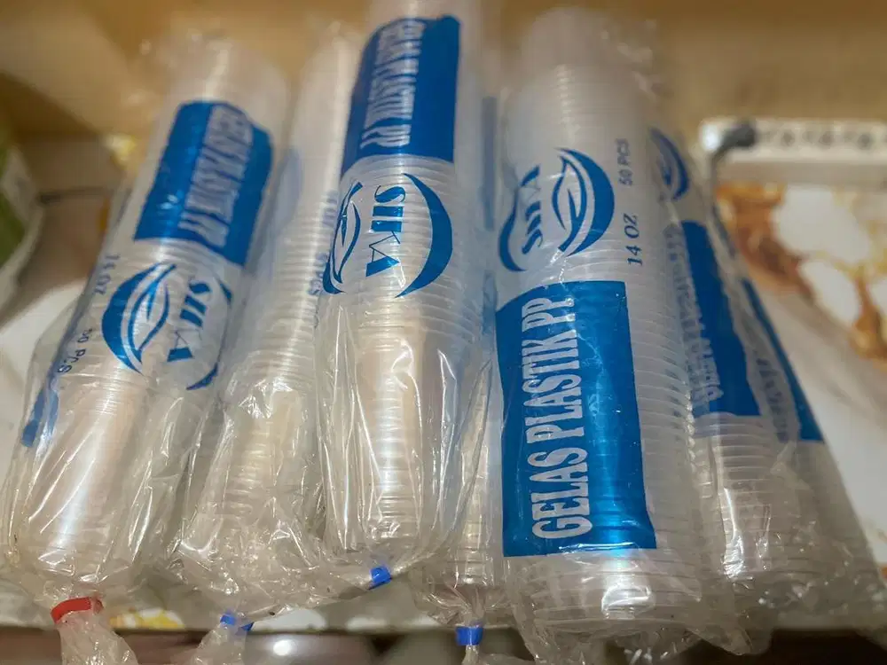 Plastik cup minum