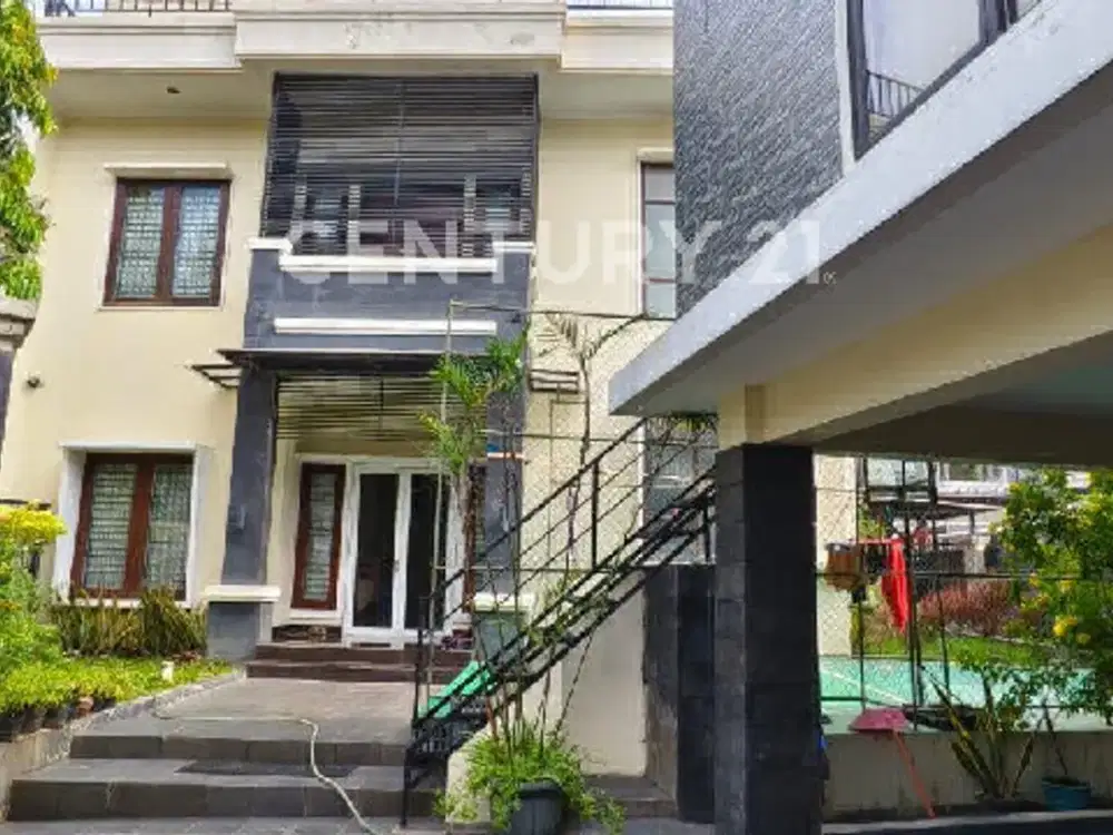 Rumah Dijual Rapi Dan Unik - Hook - Kelapa Gading -