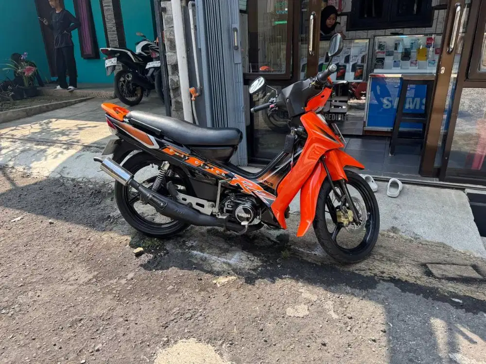 Yamaha Fiz R 2004