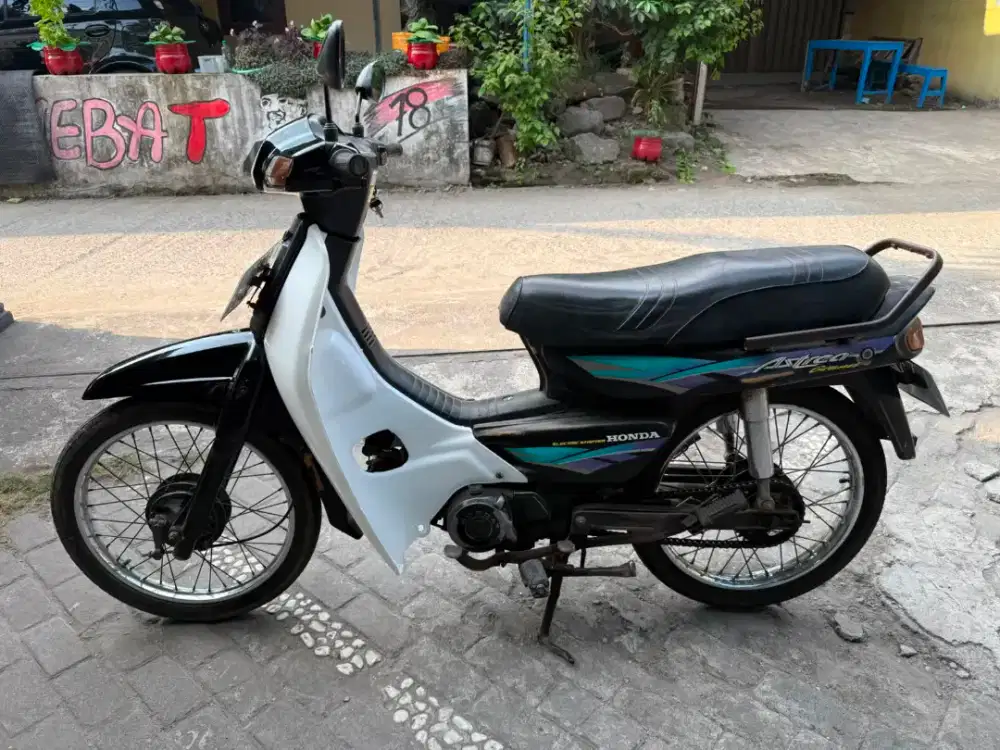 Astrea grand THN 1997 plat AB Bantul