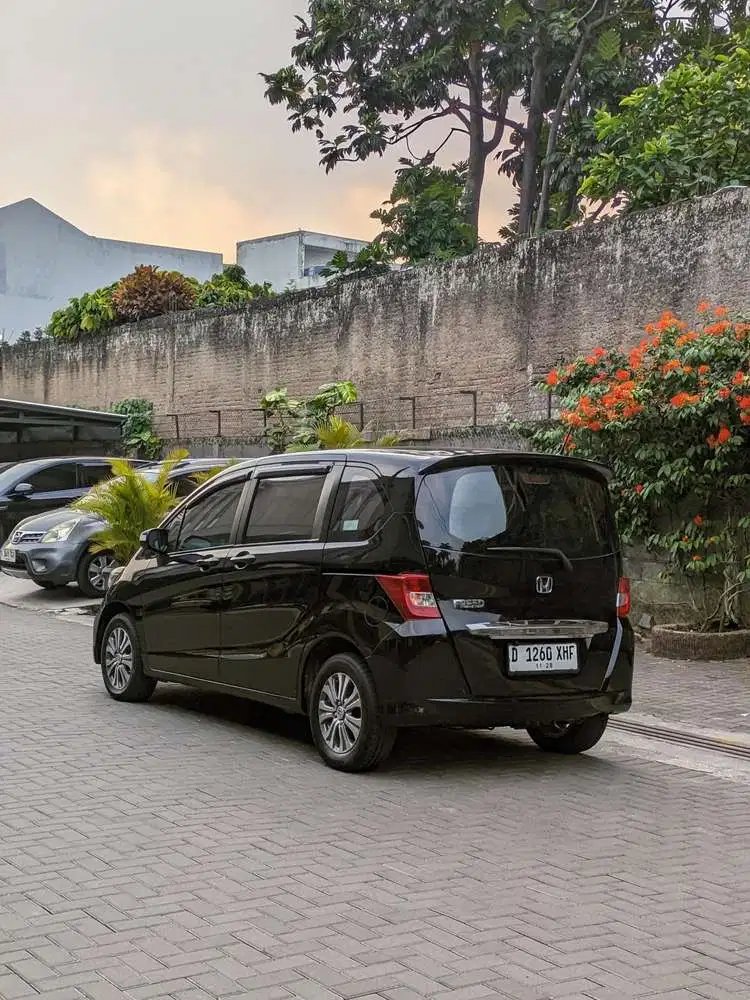 Honda Freed 2015 Bensin