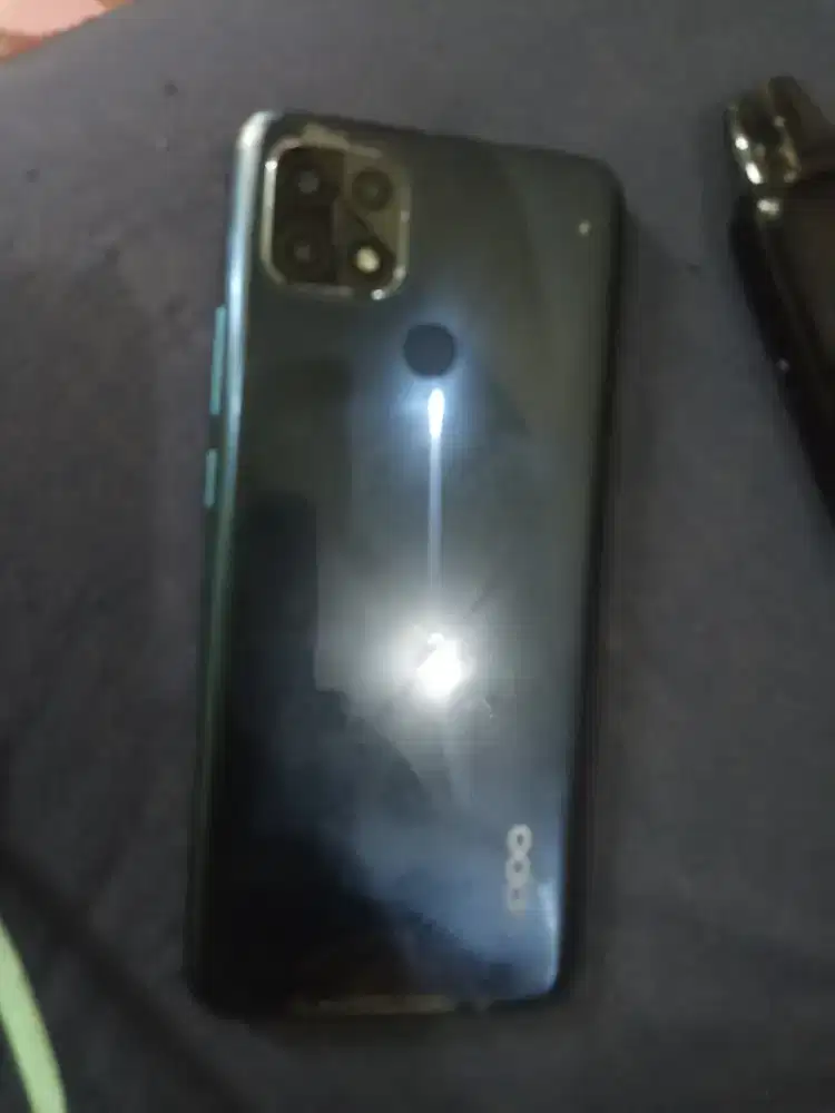 Oppo A15s 4/64 minus retak sehelai aman