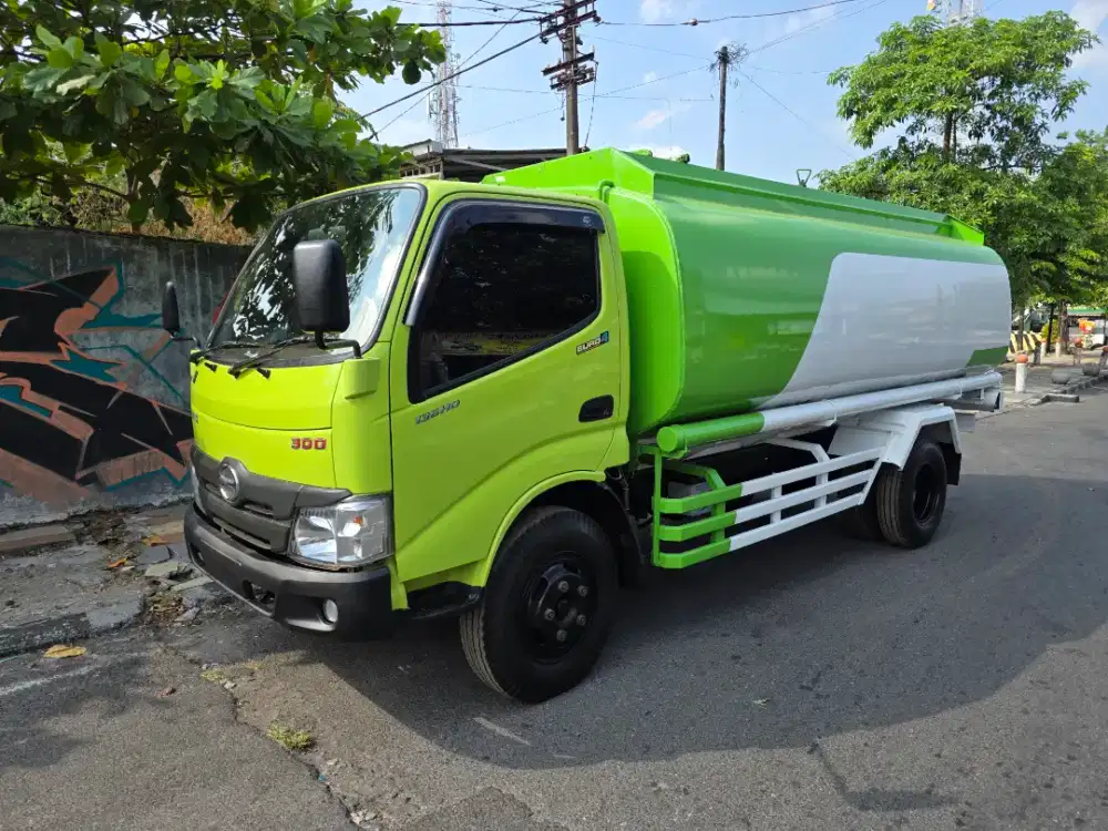 Hino Dutro Tangki 8000 Liter 136 HD 2024 Super Istimewa Orisinilan