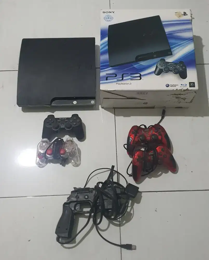 Dijual PS3 500 GB kondisi 95% dari beli cuma pakai sekitar  3-4 x