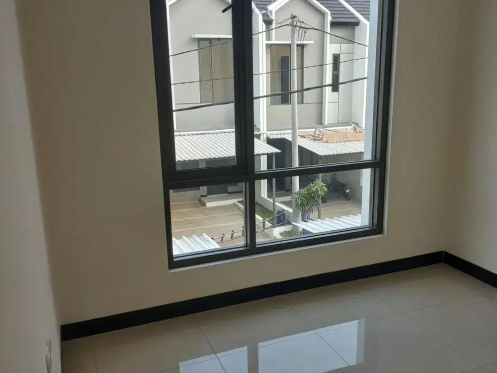 Disewakan Rumah Baru Nyaman Aman Siap Huni Minimalis Lokasi di Taman Kopo Indah 5 Cluster Gardenville Bandung