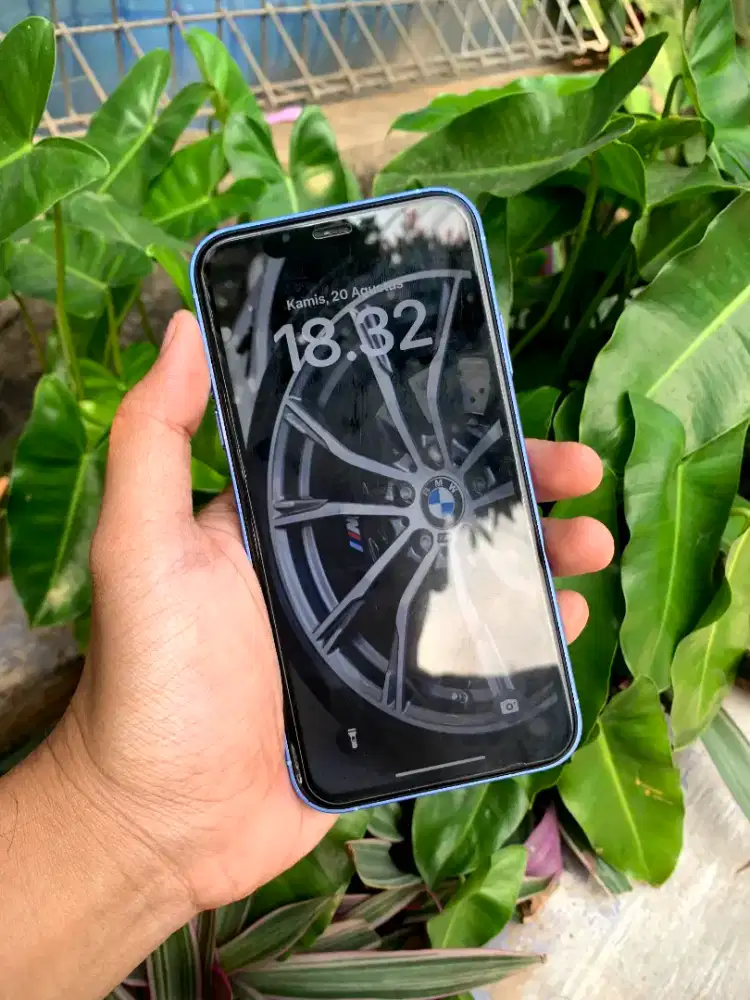 iPhone XR 64 GB housing 16