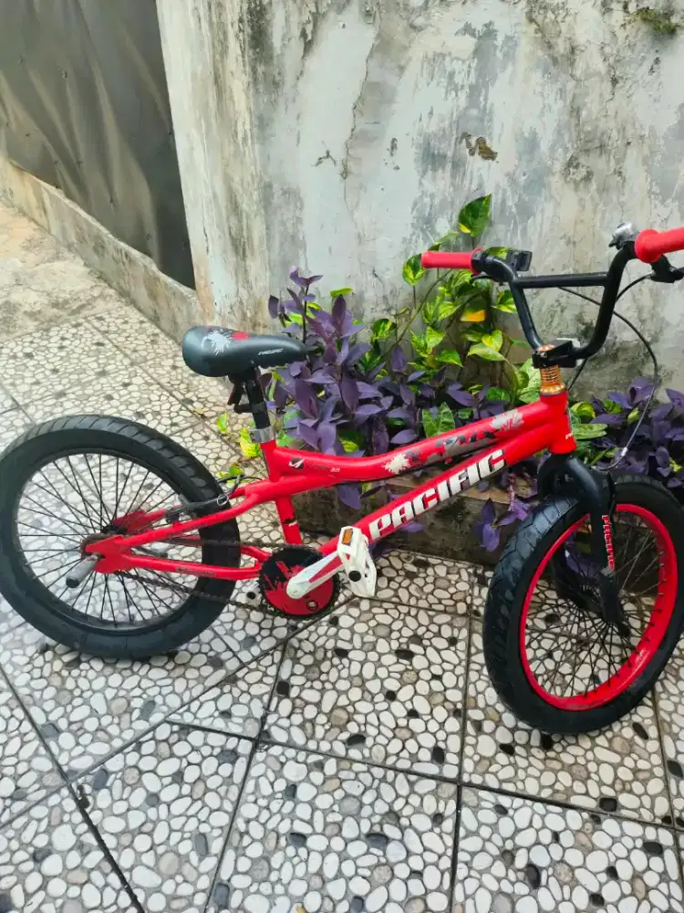 Sepeda BMX Pacific X-Men 20 Inch Merah