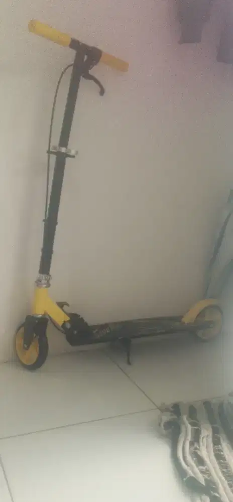 Di jual aj nih skuter msih baru