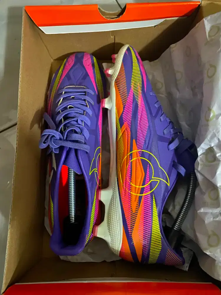 Sepatu Bola Ortuseight Size 40