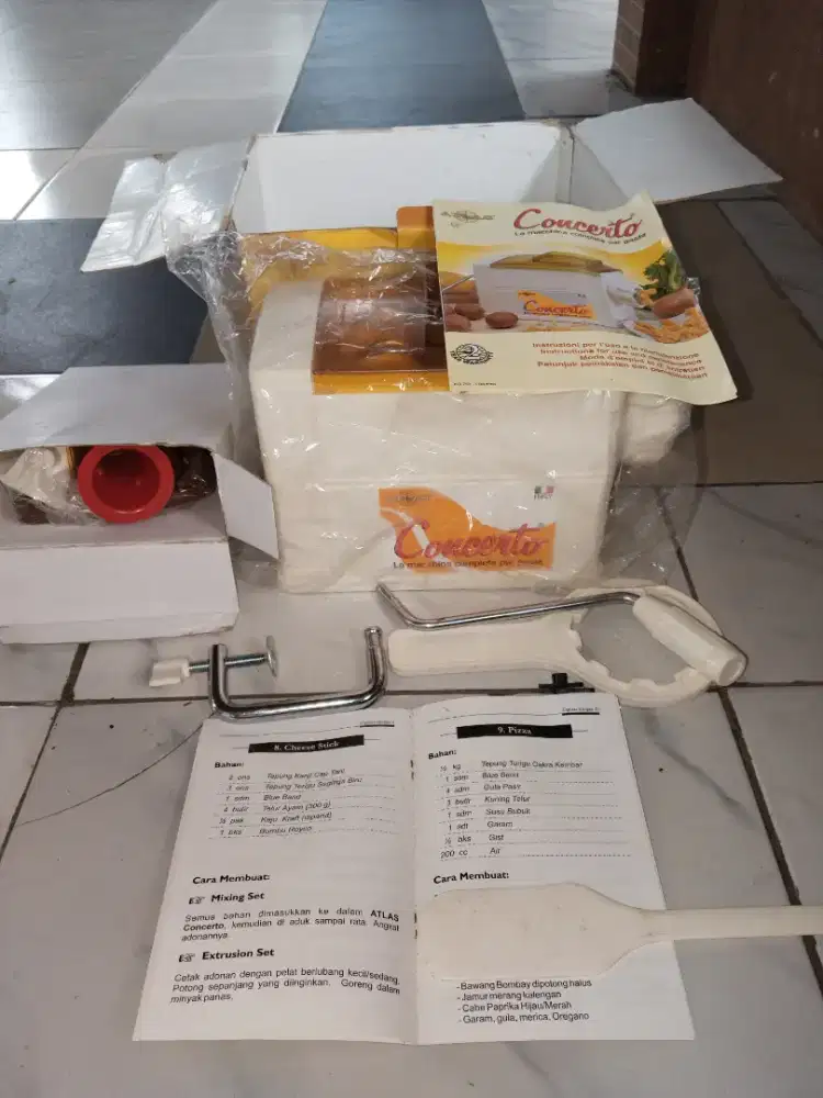 Alat cetak mie dan pasta