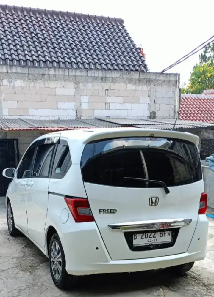 Honda Freed SD 1.5 AT 2015 Pjk Hdp Km 83rb Istimewa tt