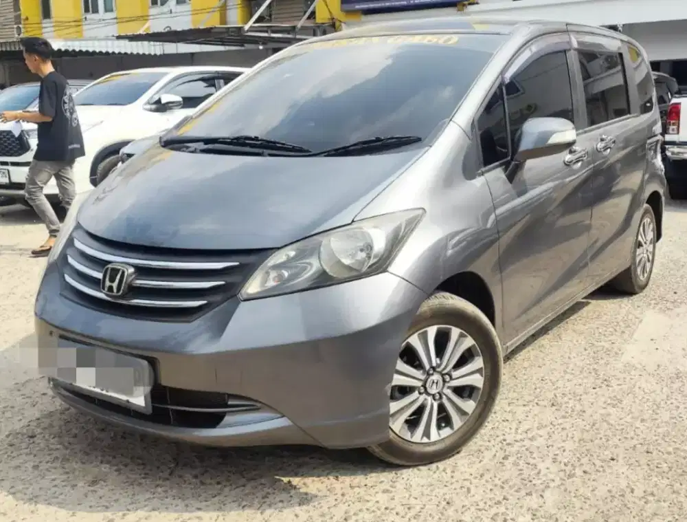 Honda Freed 1,5 Psd 2010/2011 At