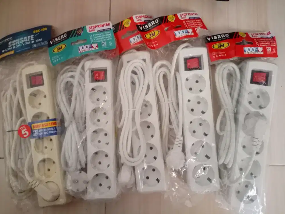 Stop kontak + kabel