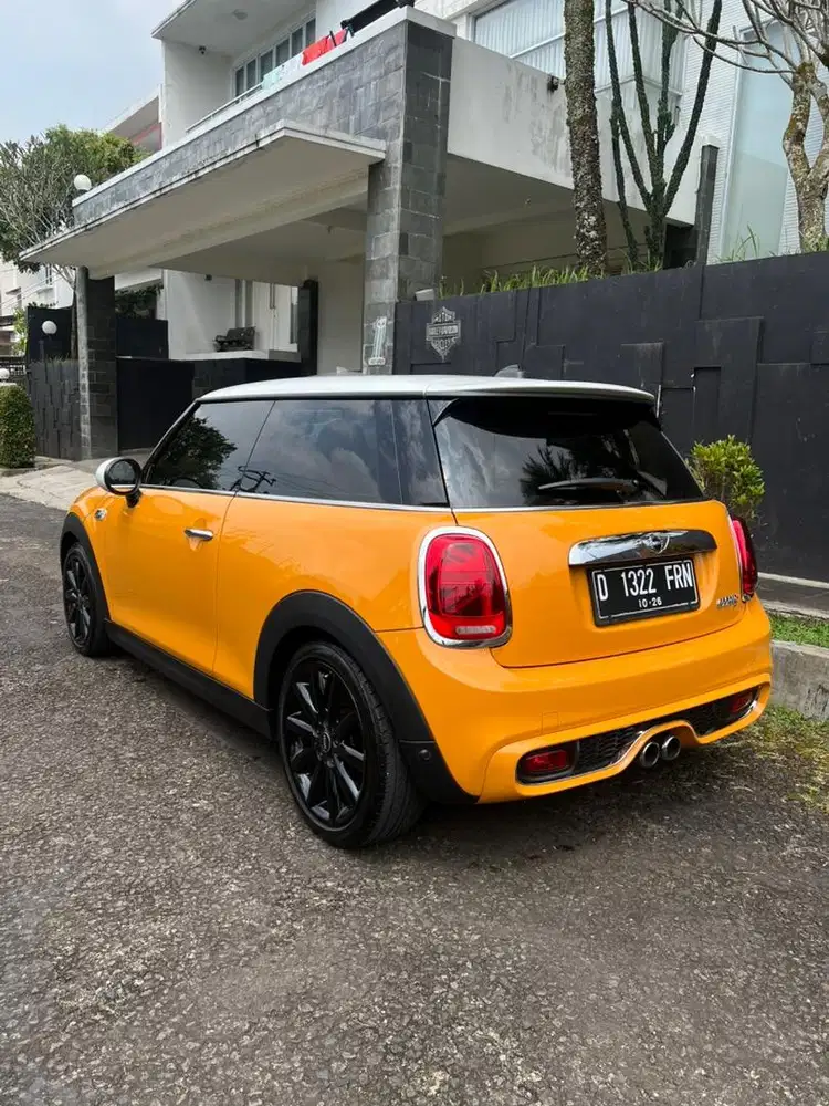 MINI COOPER S (2.0 L)