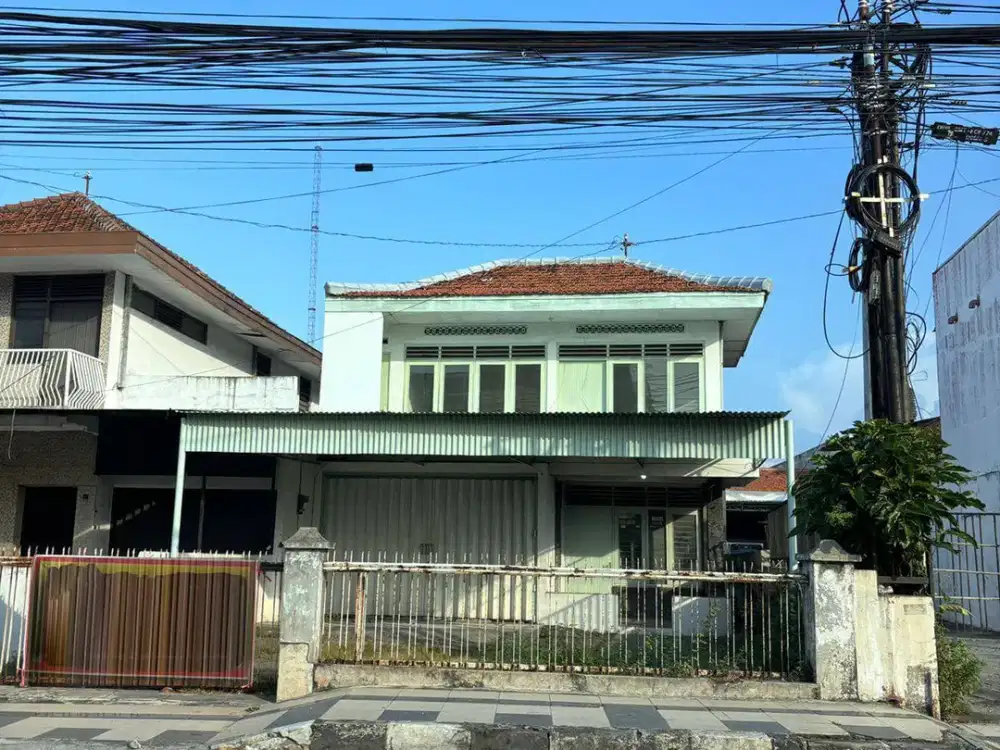 Rumah Tengah Kota Strategis di Jl. Jendral Sudirman Semarang