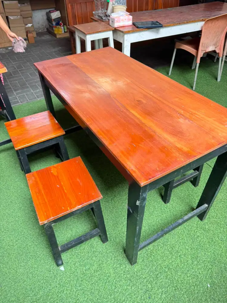 Jual meja & kursi untuk warung makan.