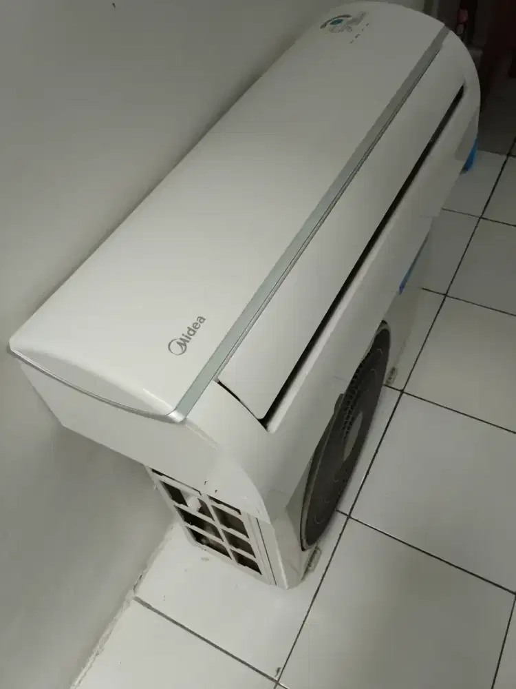 DIJUAL AC MIDEA # 2HARI LAGI