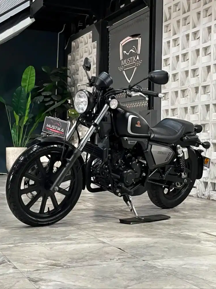 BENELLI MOTOBI EVO 200 2022 - Chintia Mustika