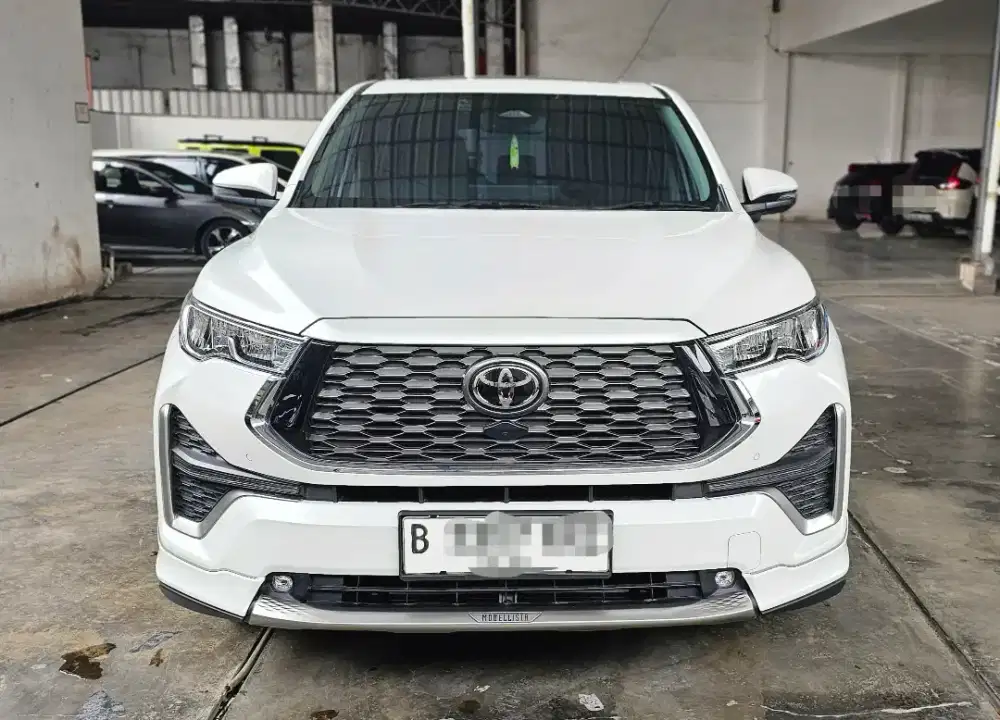 Innova Zenix Q Hybrid Modelista AT 2025/ 2026 Putih Km 7rb Improvement