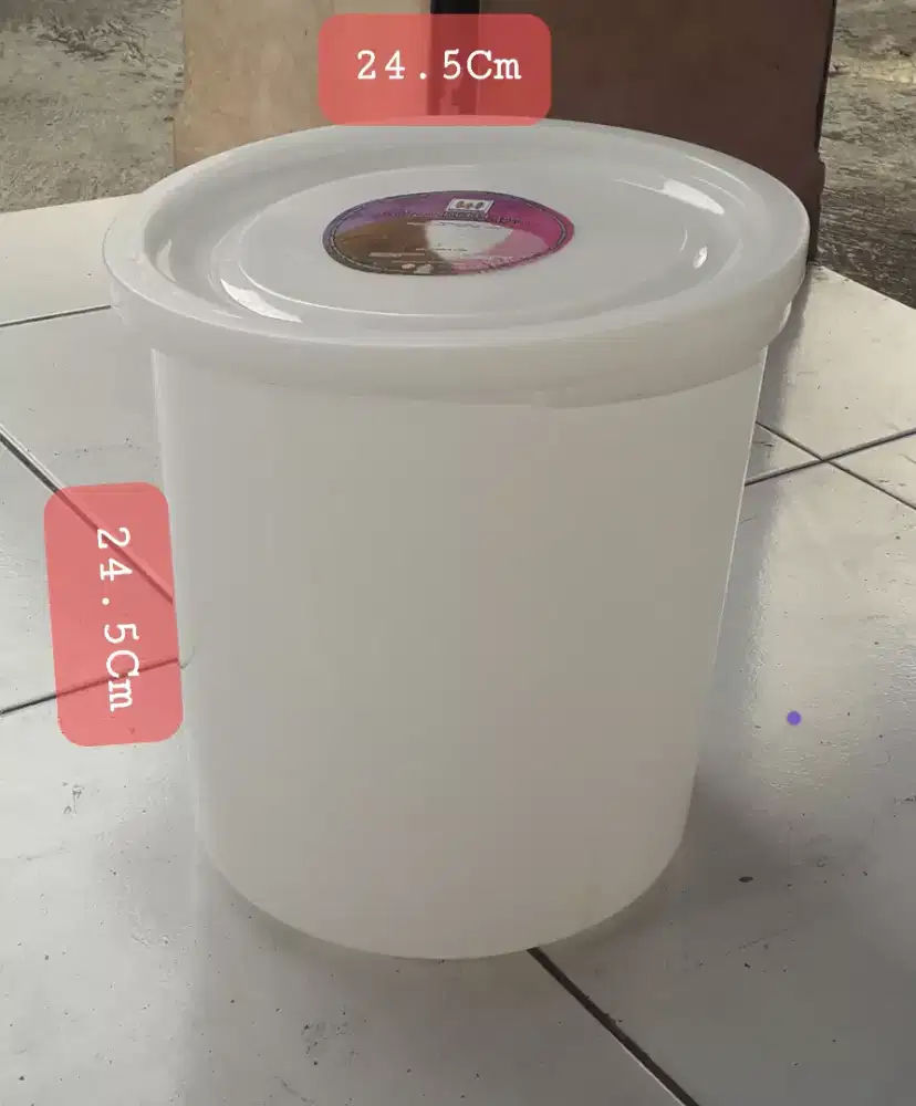 Toples/Ember Bekas Eskrim