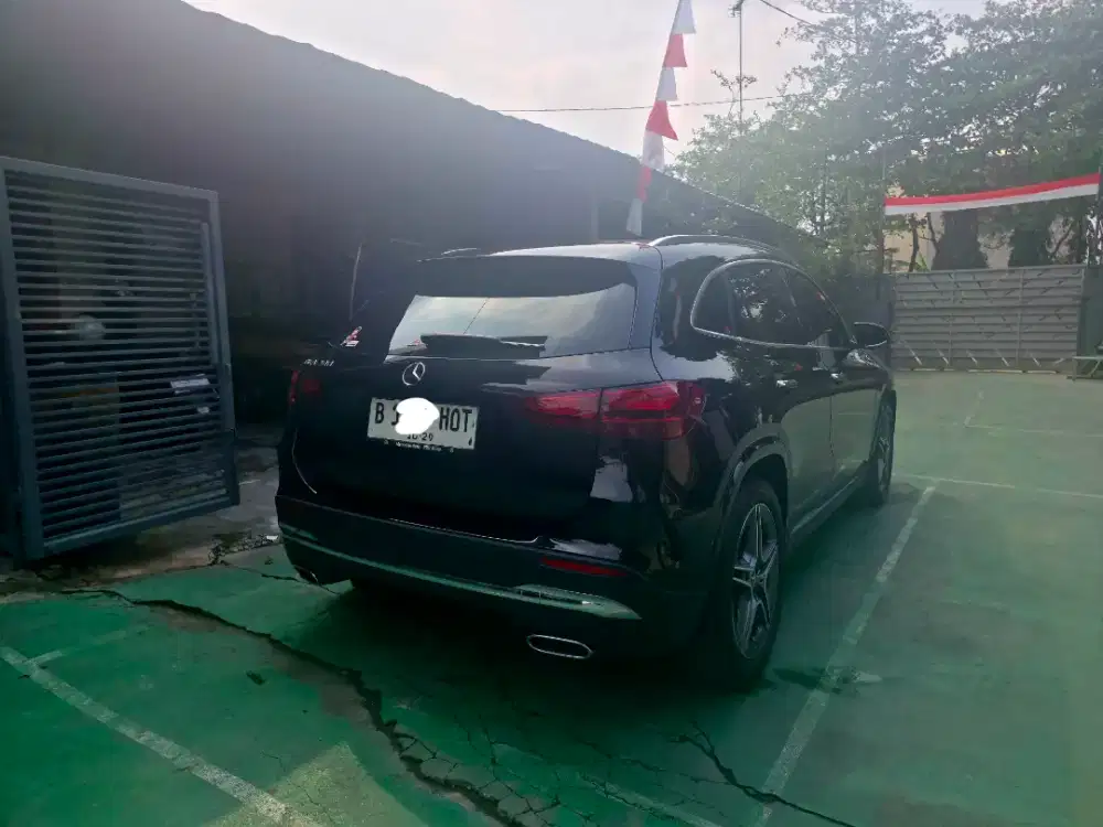 For SALE - MERCEDES- BENZ GLA 200 2024 HITAM