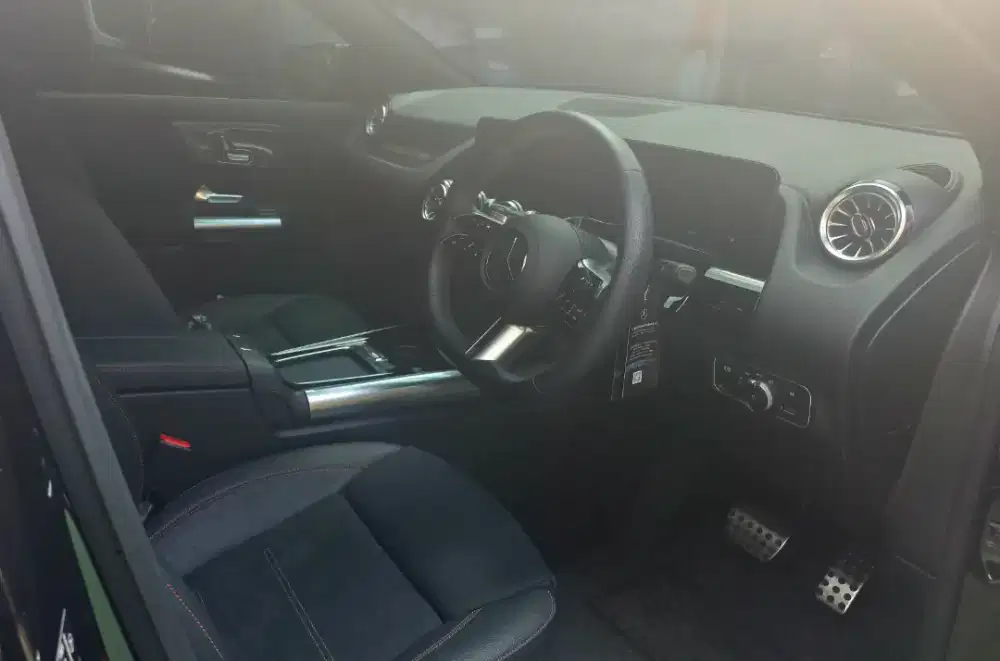 For SALE - MERCEDES- BENZ GLA 200 2024 HITAM