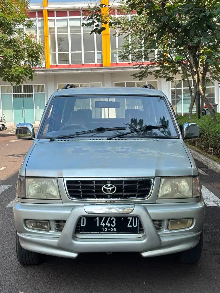 Toyota kijang lgx 2.0 EFI matic 2001 Silver