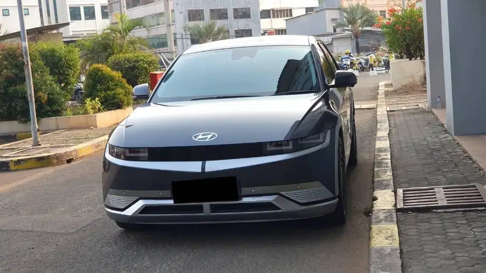 Low Km.38rb Hyundai Ioniq 5 EV Long Range Signature AT Abu 2023