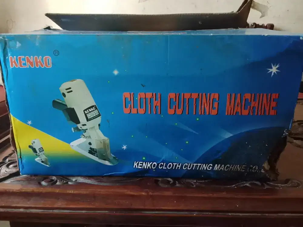 mesin pemotong kain
