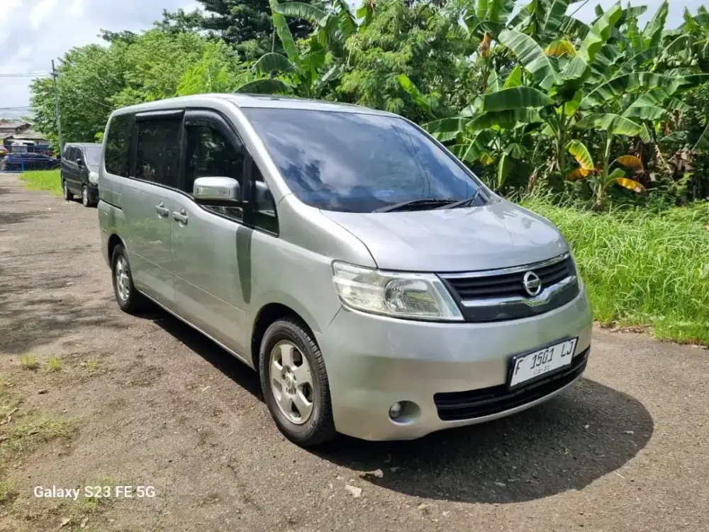 Nissan Serena C25 2006