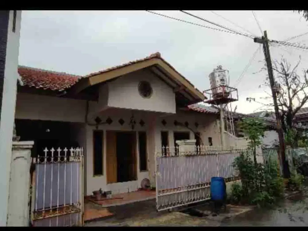 DISEWAKAN RUMAH 2 LANTAI – KOMPLEK PERTAMINA PONDOK GEDE, BEKASI