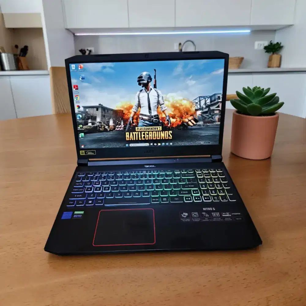 Laptop  Acer NITRO NVIDIA RTX 3060 Core i9 RAM 16Gb SSD 512Gb DUAL VGA