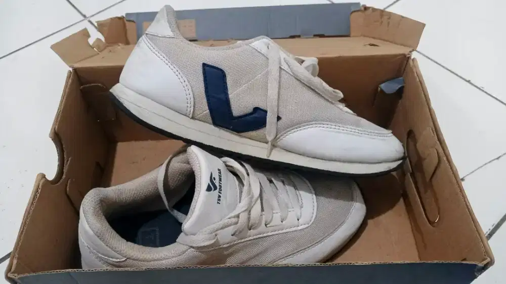 Sepatu TSV VENUS