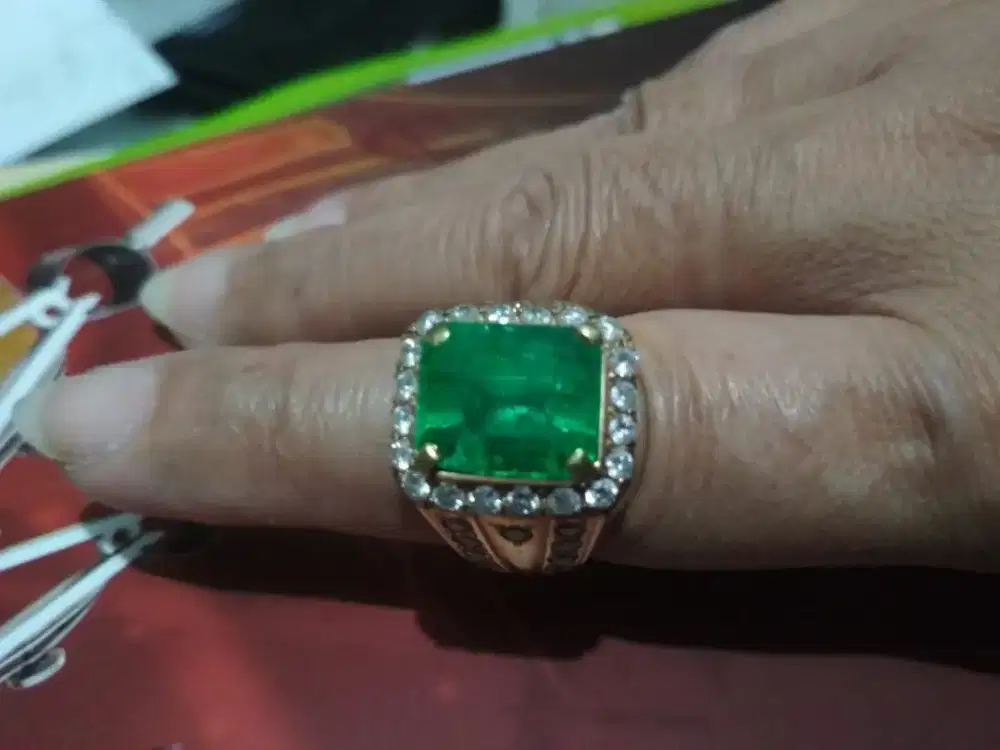 Jual cincin zamrud + emas 75 + berlian asli semua