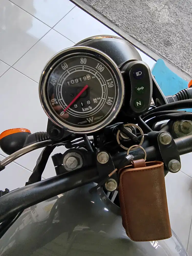 Kawasaki W175 SE Tahun 2018
