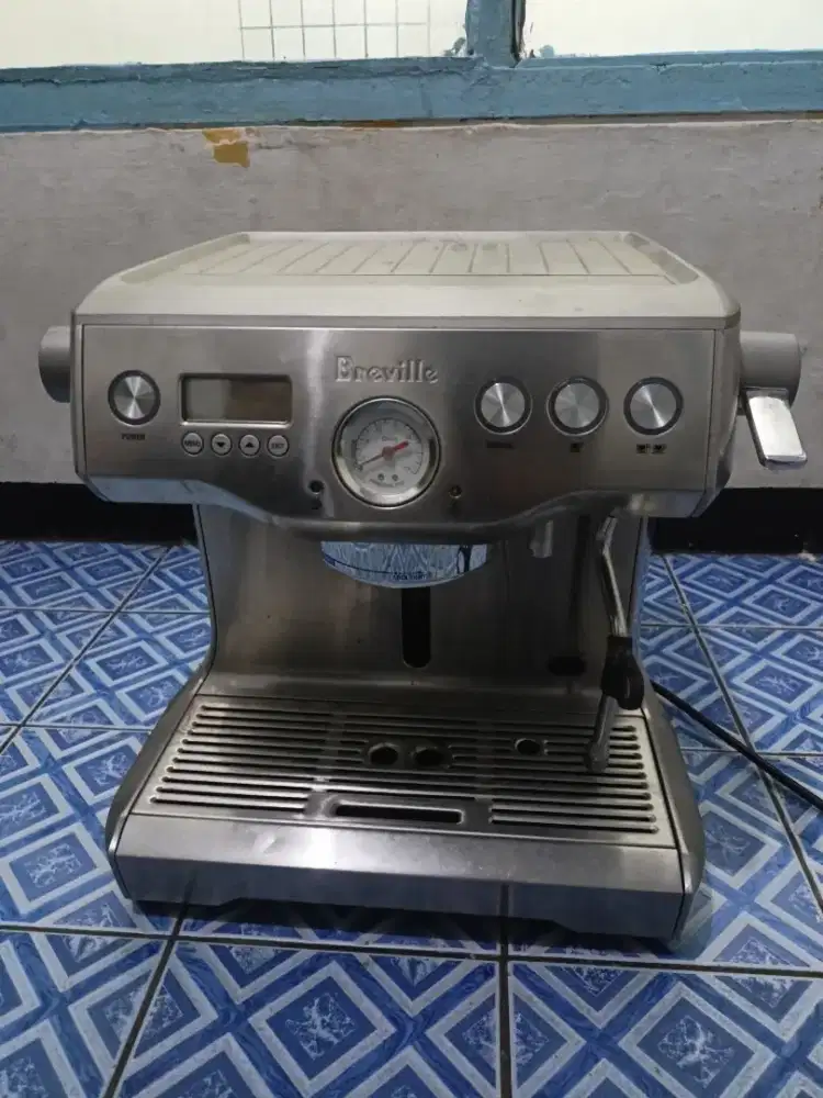 BREVILLE BES920