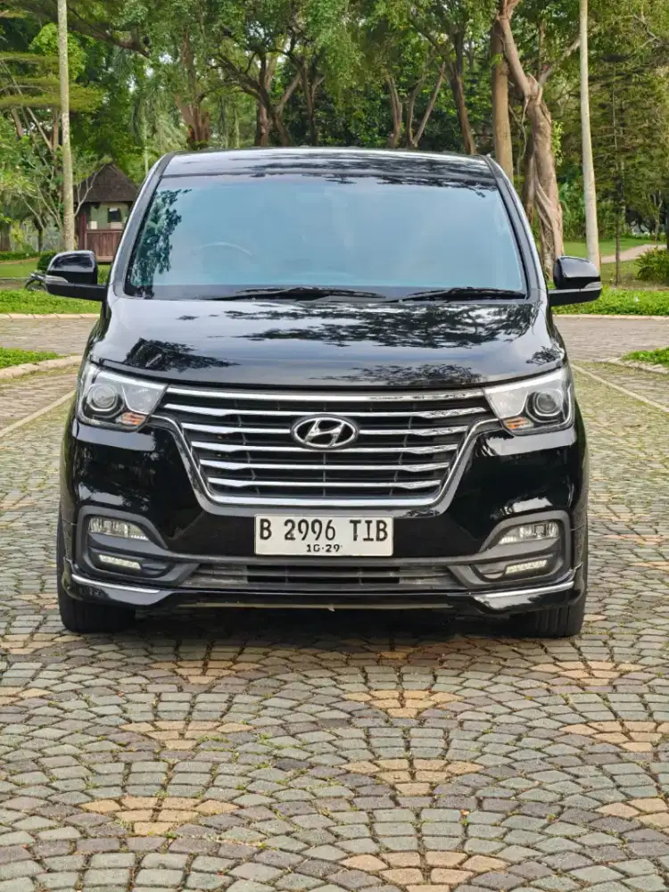 HYUNDAI H1 ROYALE CRDI AT 2019