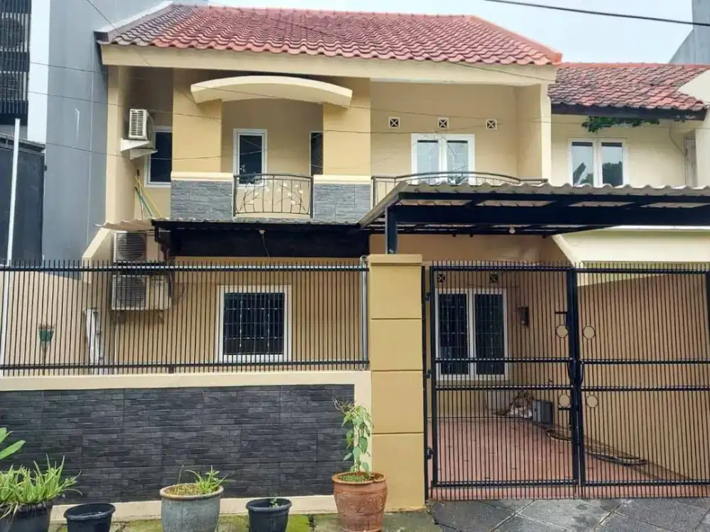 Strategis! Rumah Dijual Taman Semanan Indah, Cengkareng, Jakarta Barat - LT 112 m²