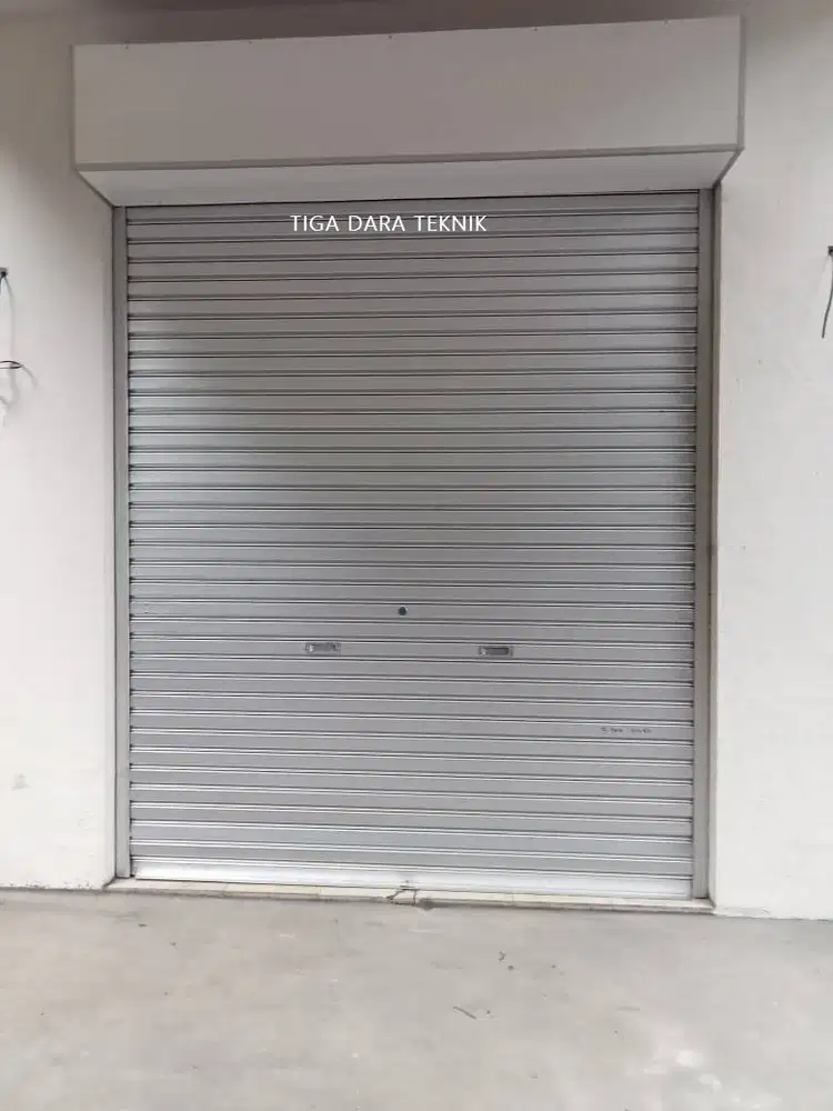 Pintu Garasi Minimalis Rolling Door untuk Gerai & Store