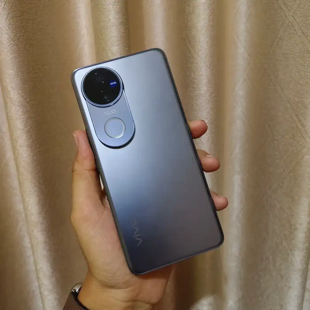 Vivo V50 8/256GB